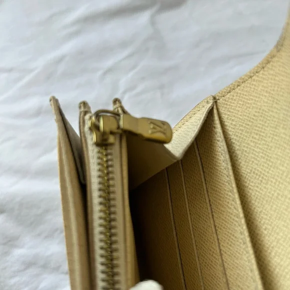 Auth Louis Vuitton Damier Azur Portefeuille Sarah long wallet in box - Picture 10 of 16